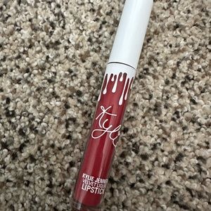 Kylie velvet liquid lipstick